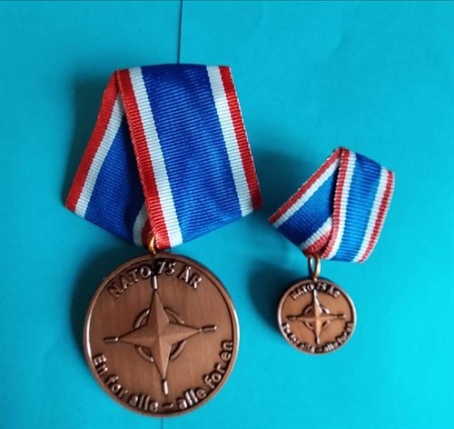 NATO 75 års Jubilæums medalje sæt